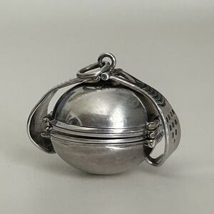 Vintage 925 Sterling Silver Expanding Photo Locket Ball Orb Pendant Holds 6